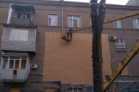 В запорожской многоэтажке продолжают лик…