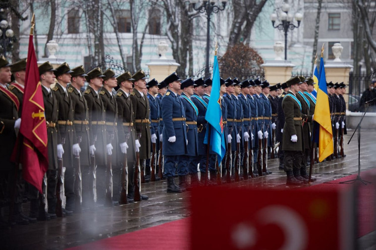"Слава Україні": Ердоган привітав військ…