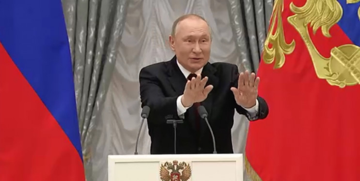 Путин предложил Порошенко политическое у…