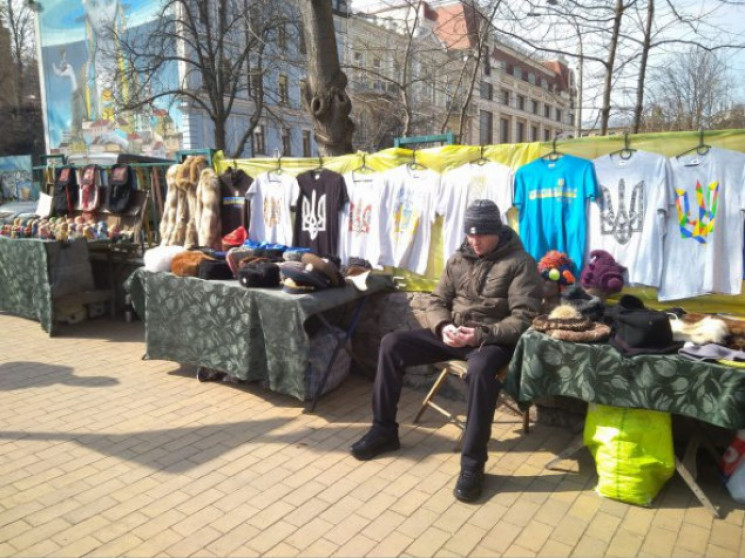 В Киеве на Андреевском спуске запретят п…