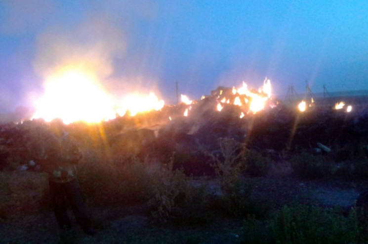 На Дніпропетровщині спалахнуло понад сто…