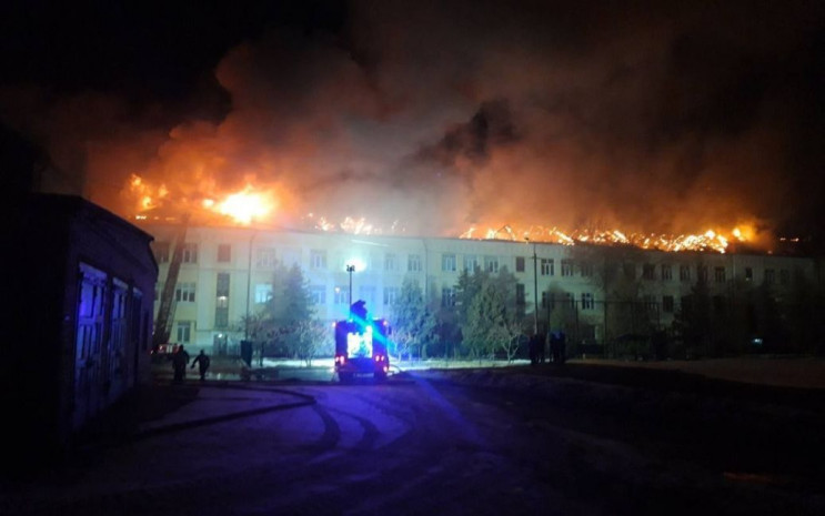 В Киеве сгорела гимназия восточных языко…