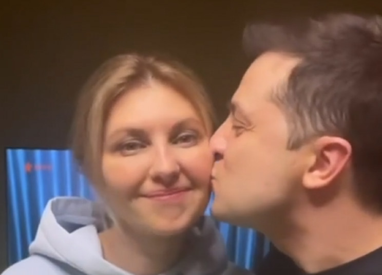 "Ми вдома": Зеленський привітав поцілунк…