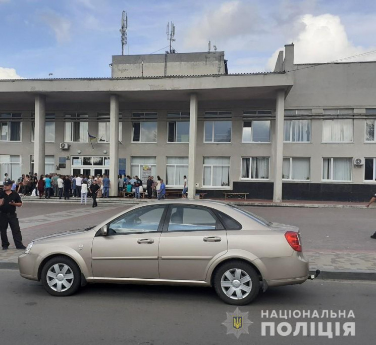 На Київщині на членів ДВК відкрили прова…