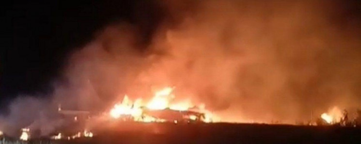 На военный аэродром в Староконстантинове…