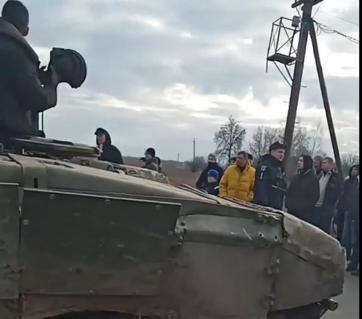 На Чернігівщині люди голіруч зупинили ро…