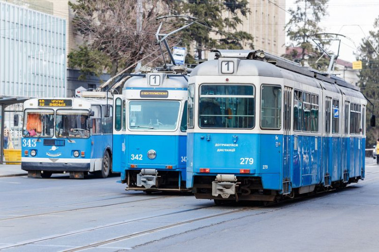 Міська рада просить вінничан не виїжджат…