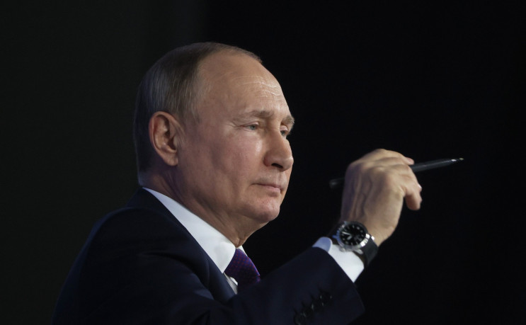 Путин приказал привести в боевую готовно…