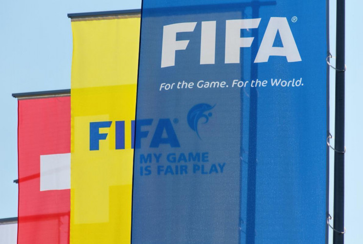 ФИФА хочет отстранить сборные России от…