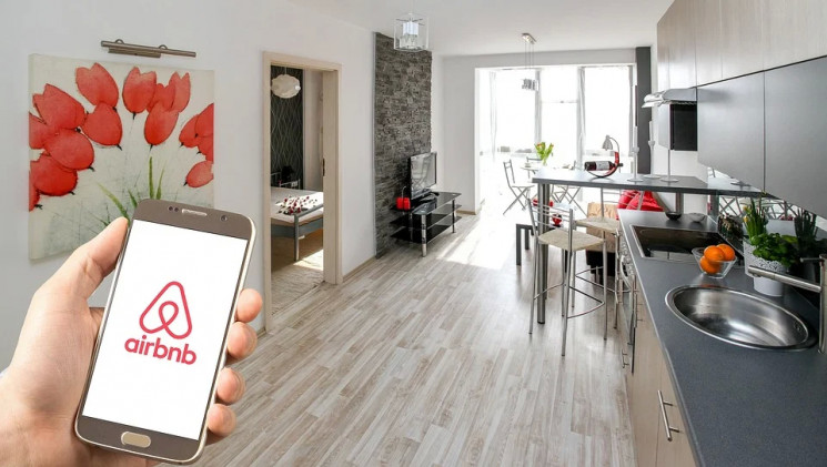 Сервис аренды жилья Airbnb прекратил раб…