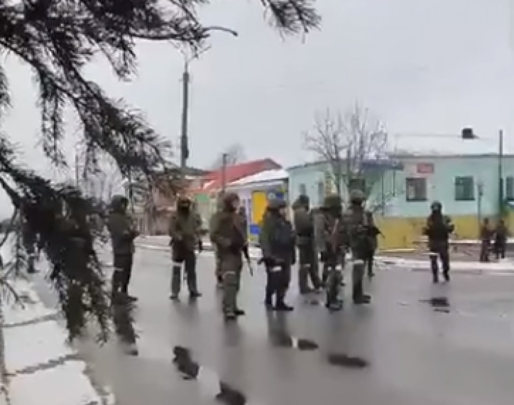 В Сватово жители вышли на митинг и требуют от оккупантов покинуть город –  новости Северодонецка