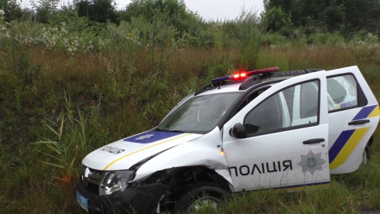 Поліцейське авто потрапило в ДТП на Терн…