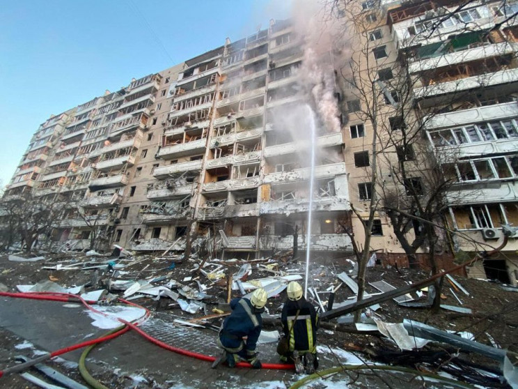 Взрывы в Киеве: Вражеские снаряды попали…
