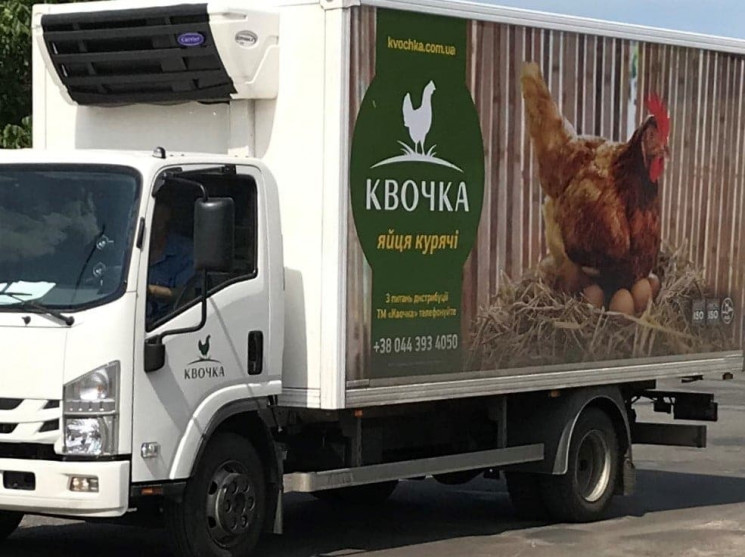Російські окупанти вкрали вантажівки з н…