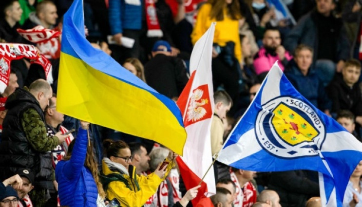 Благотворительный матч в поддержку Украи…