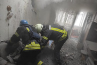 На Луганщині палають житлові будинки: Га…