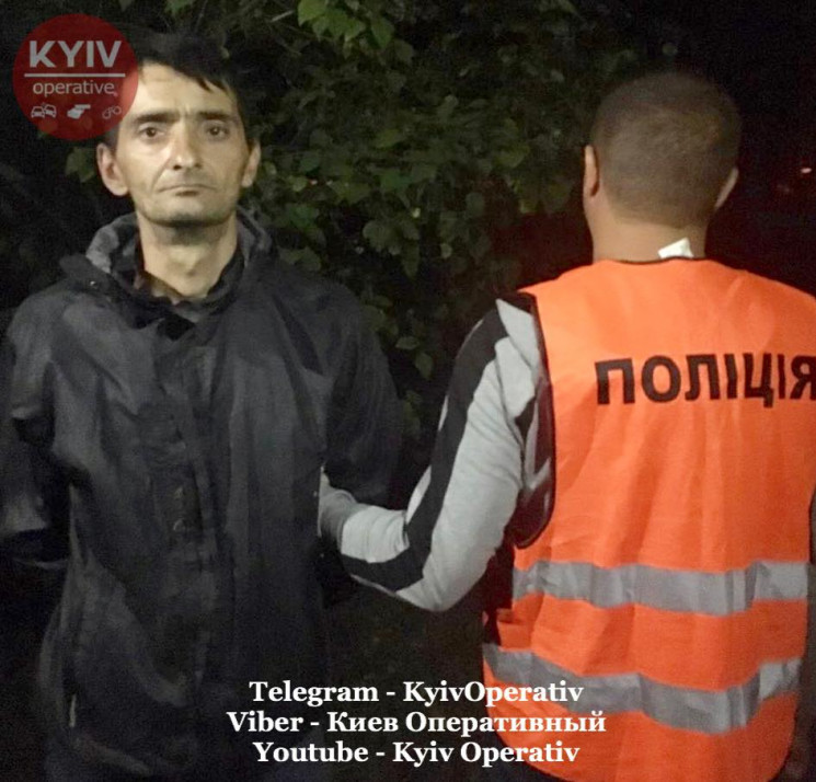 У Києві двоє чоловіків та жінка викрали…