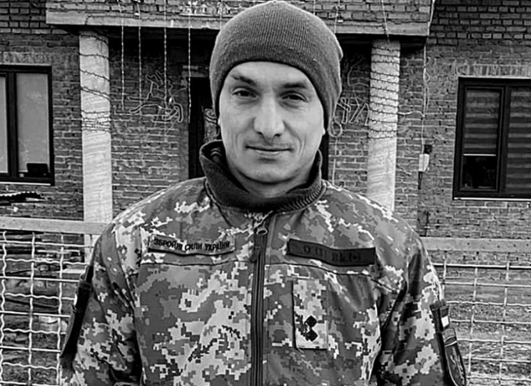Без отца остались трое детей: В Донецкой…