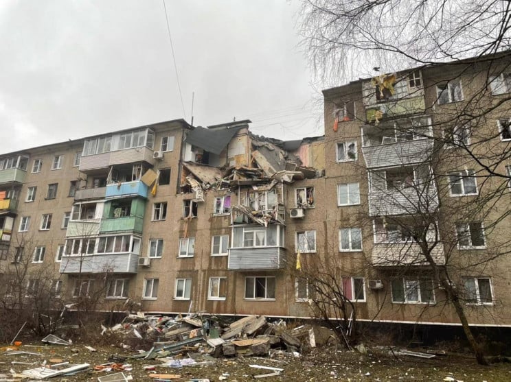 На россии произошел взрыв в жилом доме:…