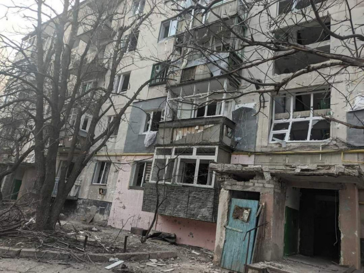 Рашисты разрушили еще 12 жилых домов в Л…