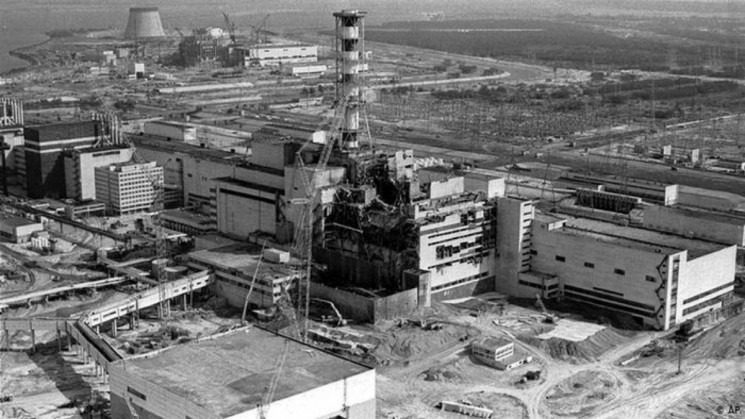 Радиация в Чернобыльской зоне аномальна,…