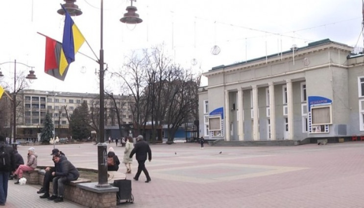 За сутки в Хмельницкий прибыло около пол…