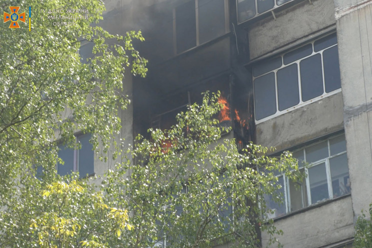 В Хмельницком горел балкон на 8 этаже…