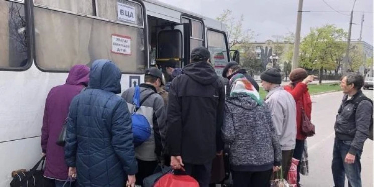 Из Луганщины эвакуировали десятки челове…