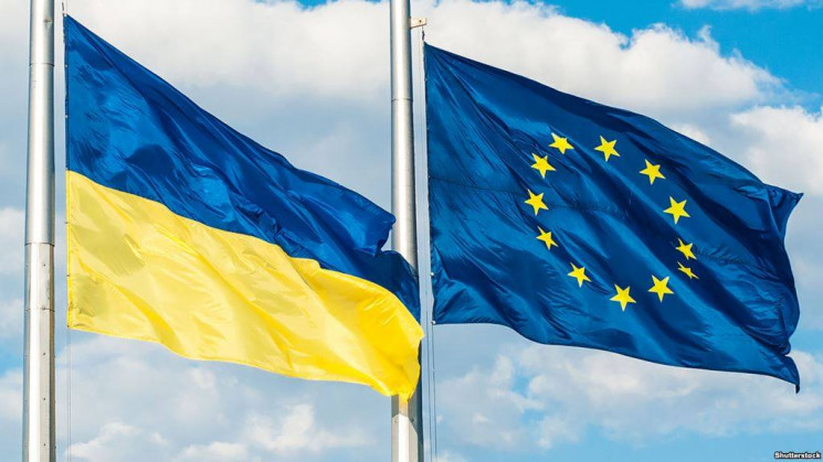 ЕС и Украина упростят автомобильные пере…