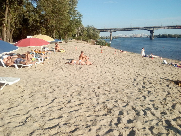Киевлян призывают не отдыхать на 20 пляж…