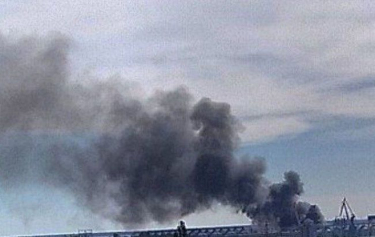 В Крыму снова взрывы: горит авиабаза окк…