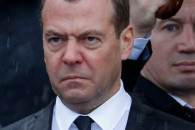 Медведев предложил не пускать в Россию в…
