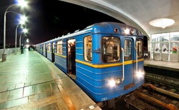 Ночной удар по Киеву: работа метро огран…