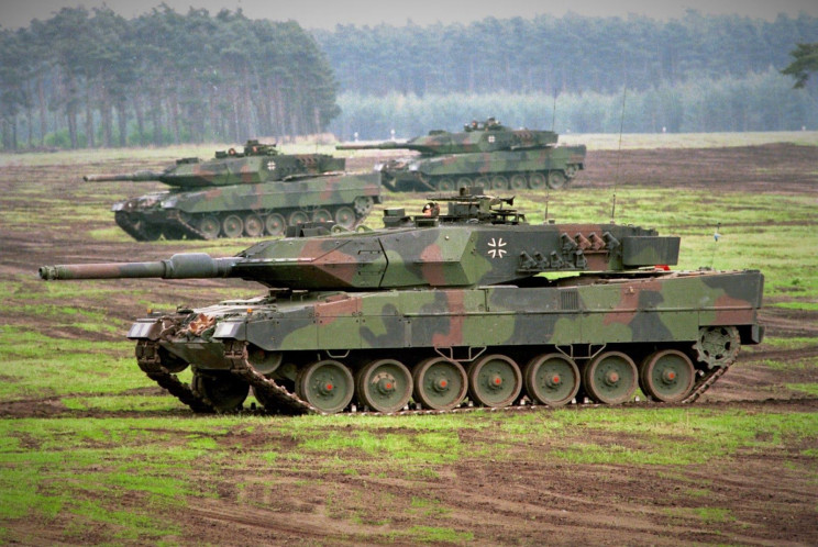 Испания готова предоставить Украине танк…