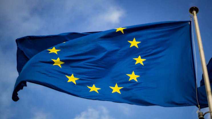 Совет ЕС одобрил седьмой пакет помощи Си…