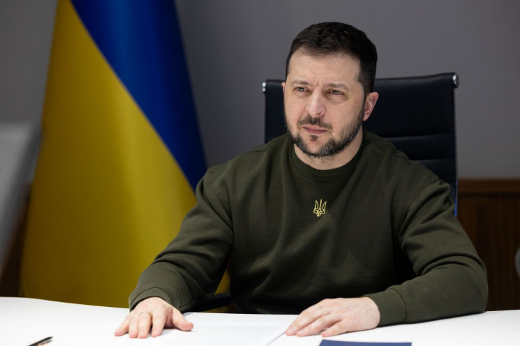 Зеленский пообещал украинцам год победы…
