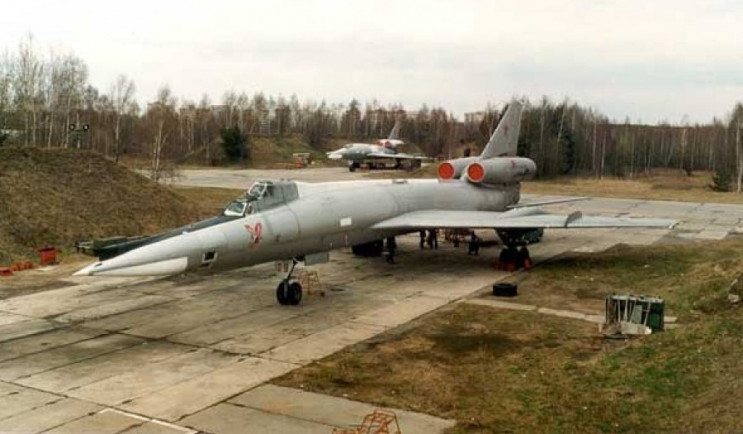 Бавовна на аэродроме в Беларуси: поврежд…