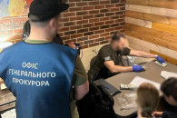 Чималий "куш": Харківського прокурора за…