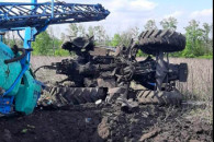 На Харківщині на міні підірвався трактор…