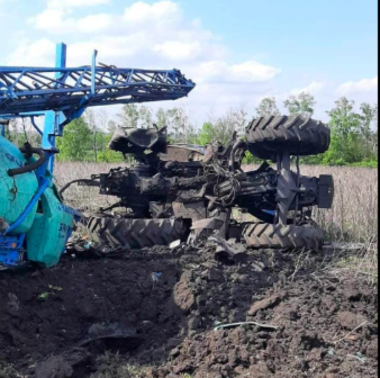 На Харківщині на міні підірвався трактор…