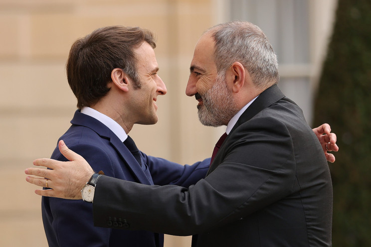 Франція поставляє зброю Вірменії: Це ств…
