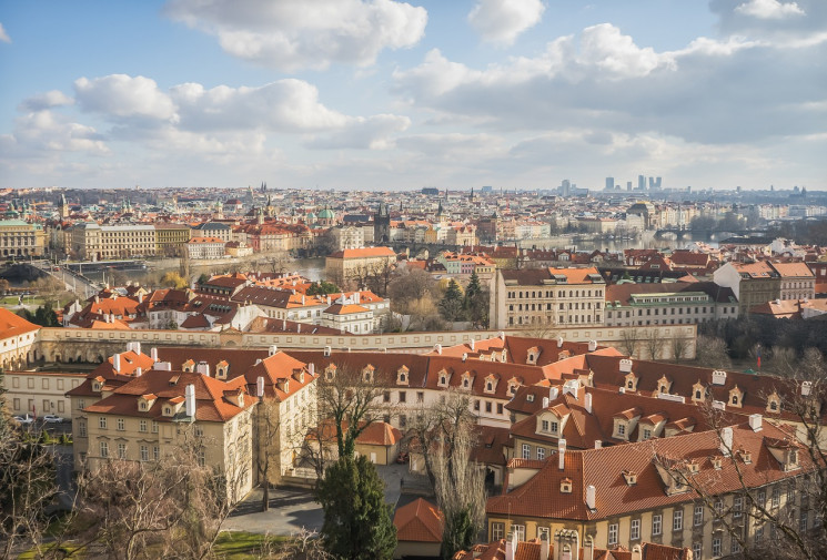 У столиці Чехії  скасовується одна з піл…