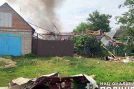 Внаслідок обстрілу села на Донеччині заг…