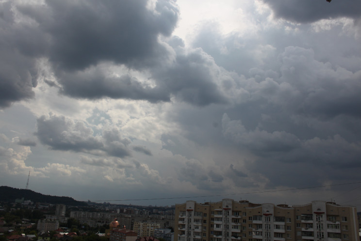 У Львові оголосили штормове попередження…