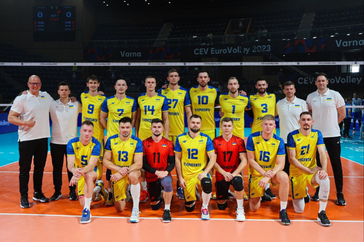 Волейбольная сборная Украины вышла в чет…