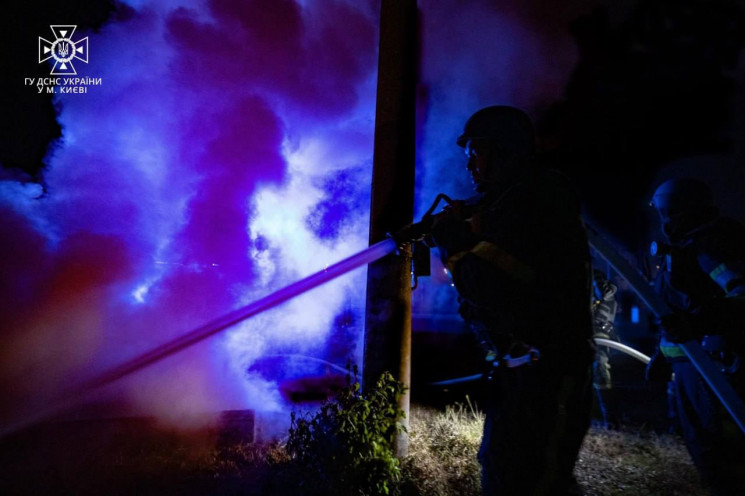 Вночі рашисти атакували Київ: Є постражд…