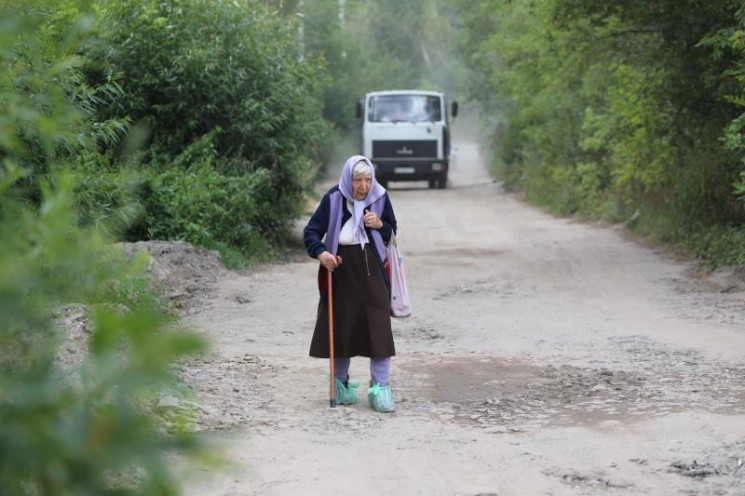 На Голосківський цвинтар пустять тролейб…