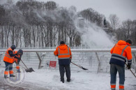 У Києві через снігопад сталося 13 ДТП: о…