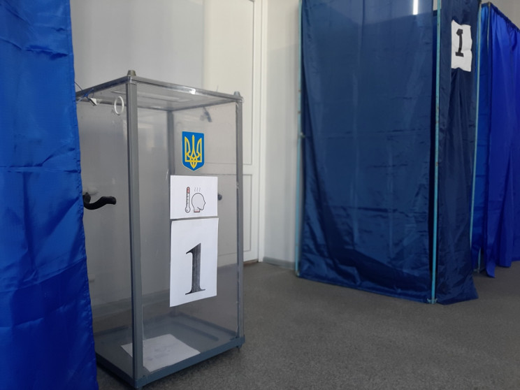 Более 70% молодых украинцев против прези…