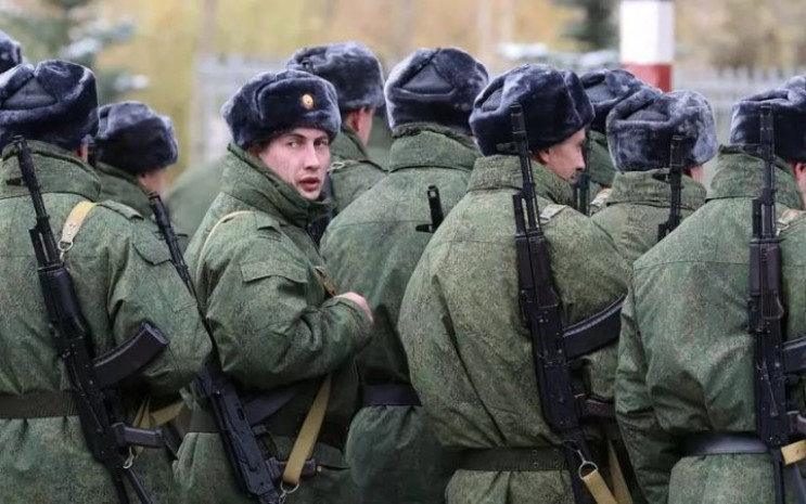 Армія РФ за добу втратила 1110 військови…